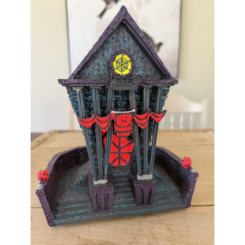 The Nightmare Before Christmas Village TOWN HALL Special Black Light Edition COA